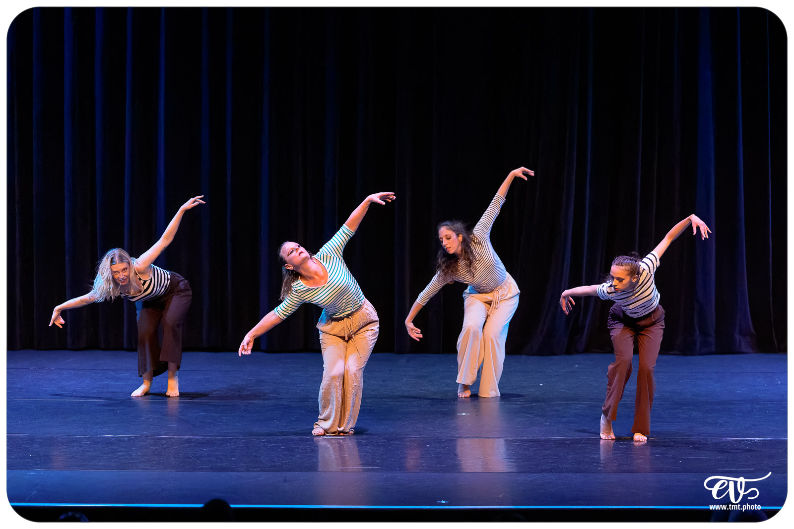 ECOLE DE DANSE CÉCILE ADAMOW